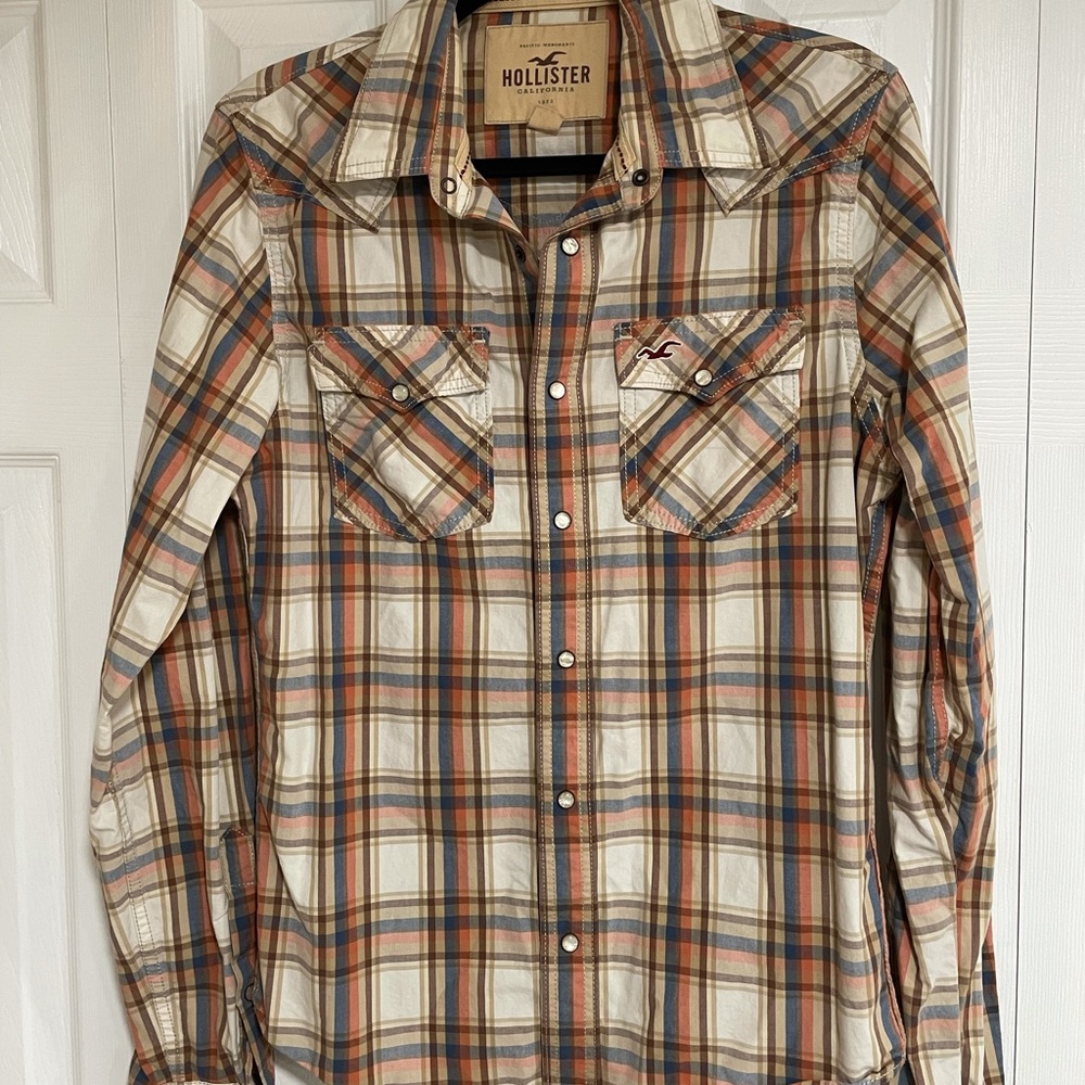 Holisister men’s medium snap button down shirt